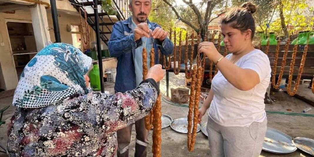 Doğal üretiliyor herkes çok seviyor! Kış demek cevizli sucuk demek: Bal ve pekmez sevmeyen çocuklar bile bayılıyor 2